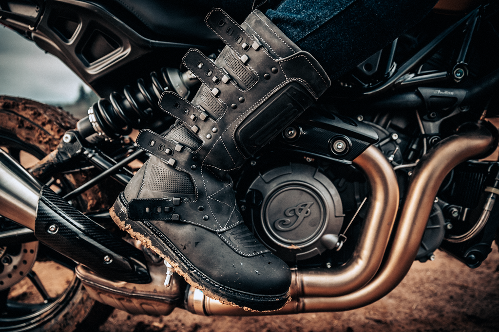 Elsinore motorcycle boots best sale